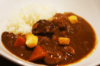 まるな自慢のカレーライス.jpg