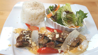 茄子の豚バラ巻白みそソースで.jpg